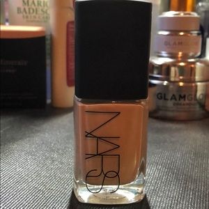 NARS Sheer Glow Foundation